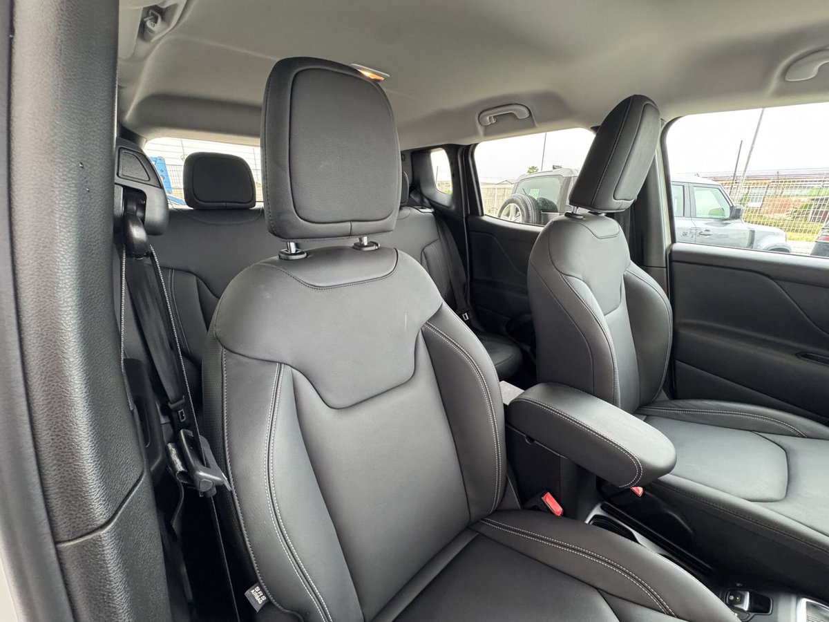 Jeep Renegade 1.5 Turbo T4 MHEV Limited (19)