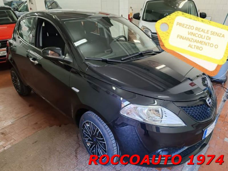 Lancia Ypsilon 1.0 FireFly 5 porte S&S Hybrid Gold Plus