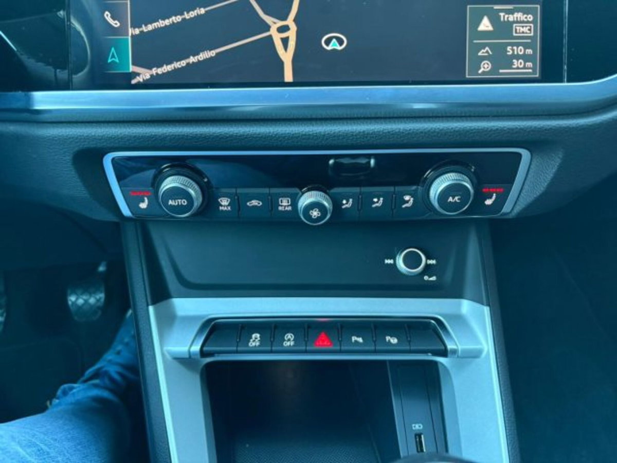 Audi Q3 35 TDI quattro (12)