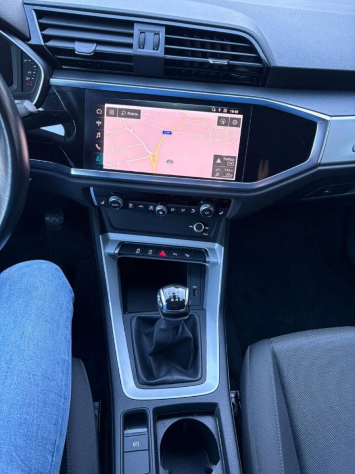 Audi Q3 35 TDI quattro (14)