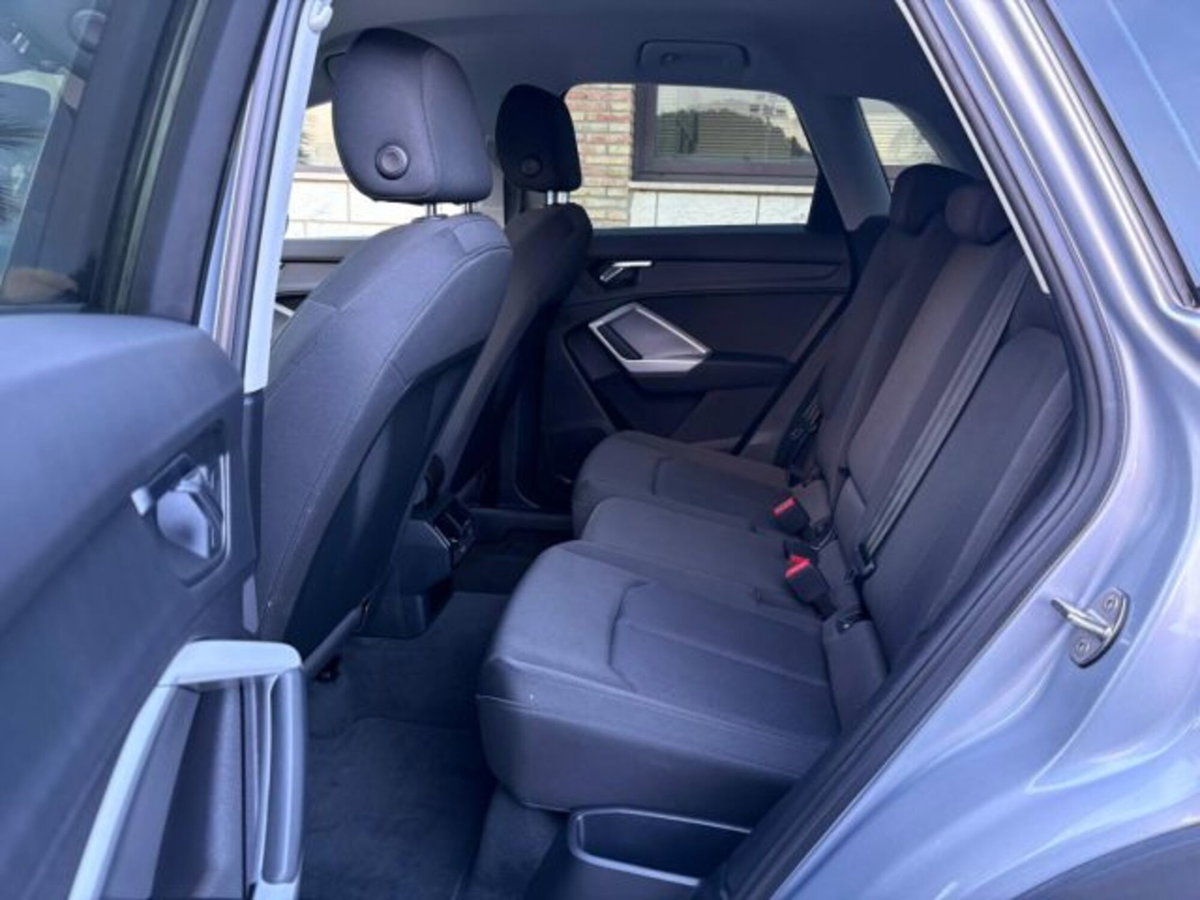 Audi Q3 35 TDI quattro (8)