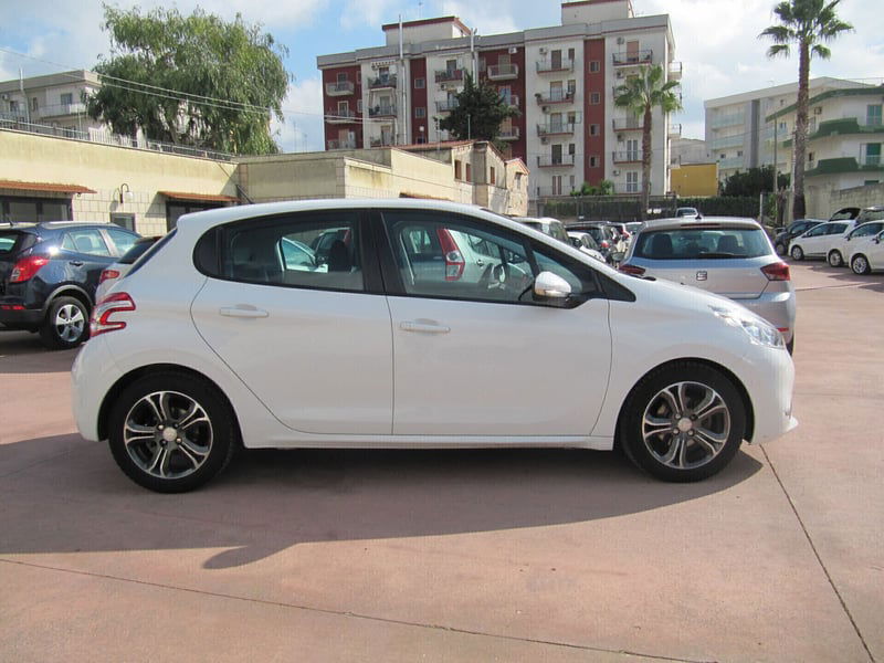 Peugeot 208 VTi 95 CV 5p. Allure