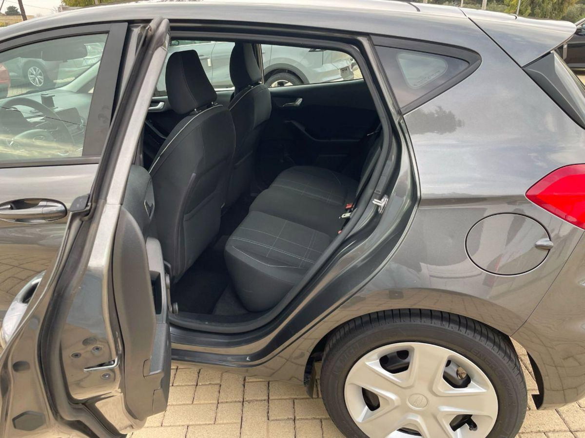 Ford Fiesta Active 1.5 TDCi (12)