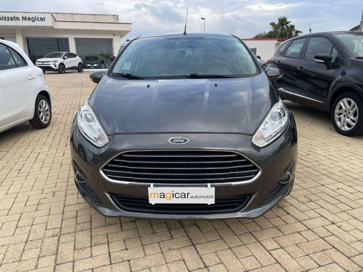 Ford Fiesta 1.5 TDCi 95CV 3 porte Titanium (2)