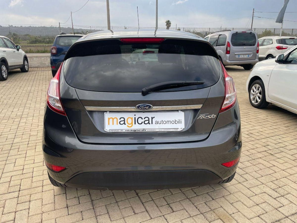 Ford Fiesta 1.5 TDCi 95CV 3 porte Titanium (5)