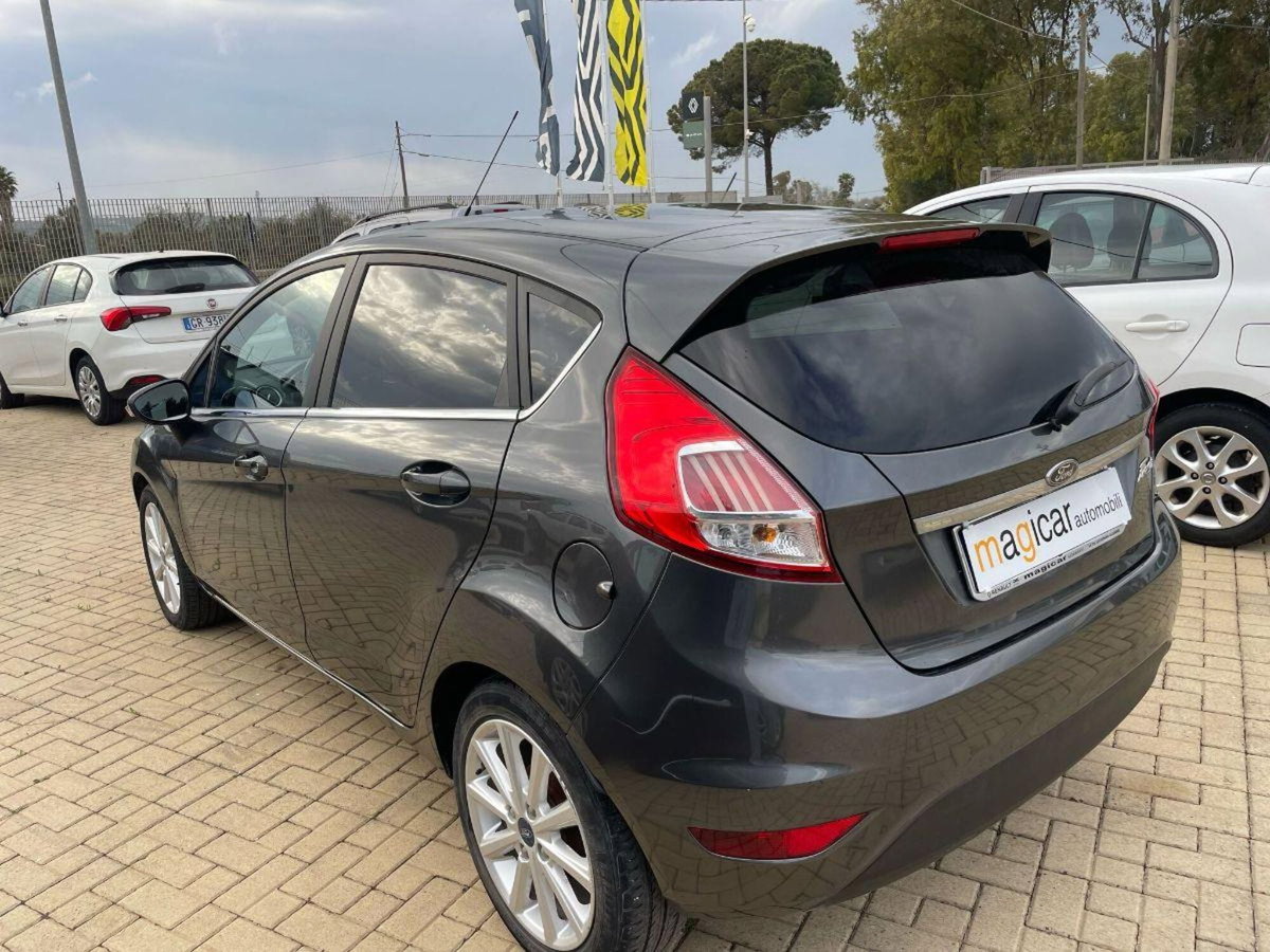 Ford Fiesta 1.5 TDCi 95CV 3 porte Titanium (6)