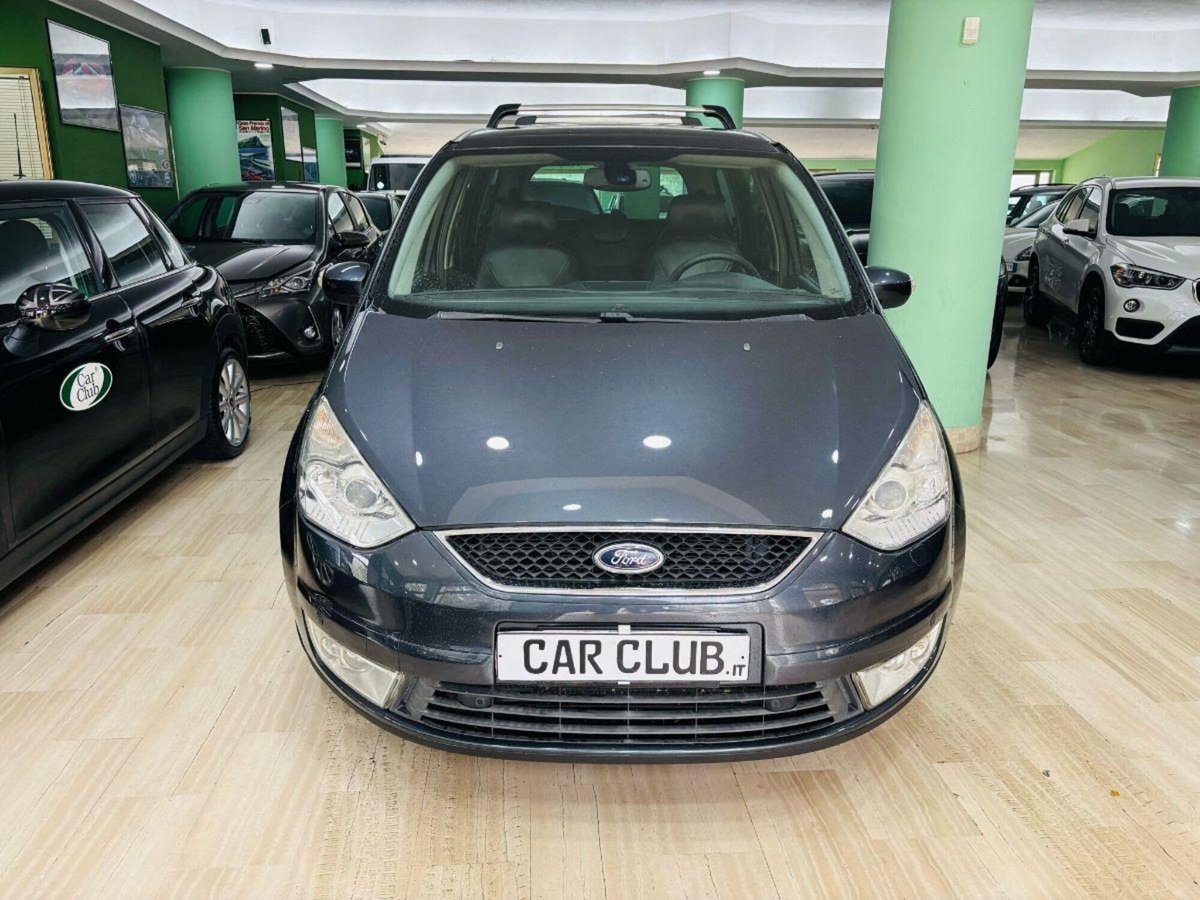 Ford Galaxy 2.0 TDCi 140 CV Ghia DPF (2)