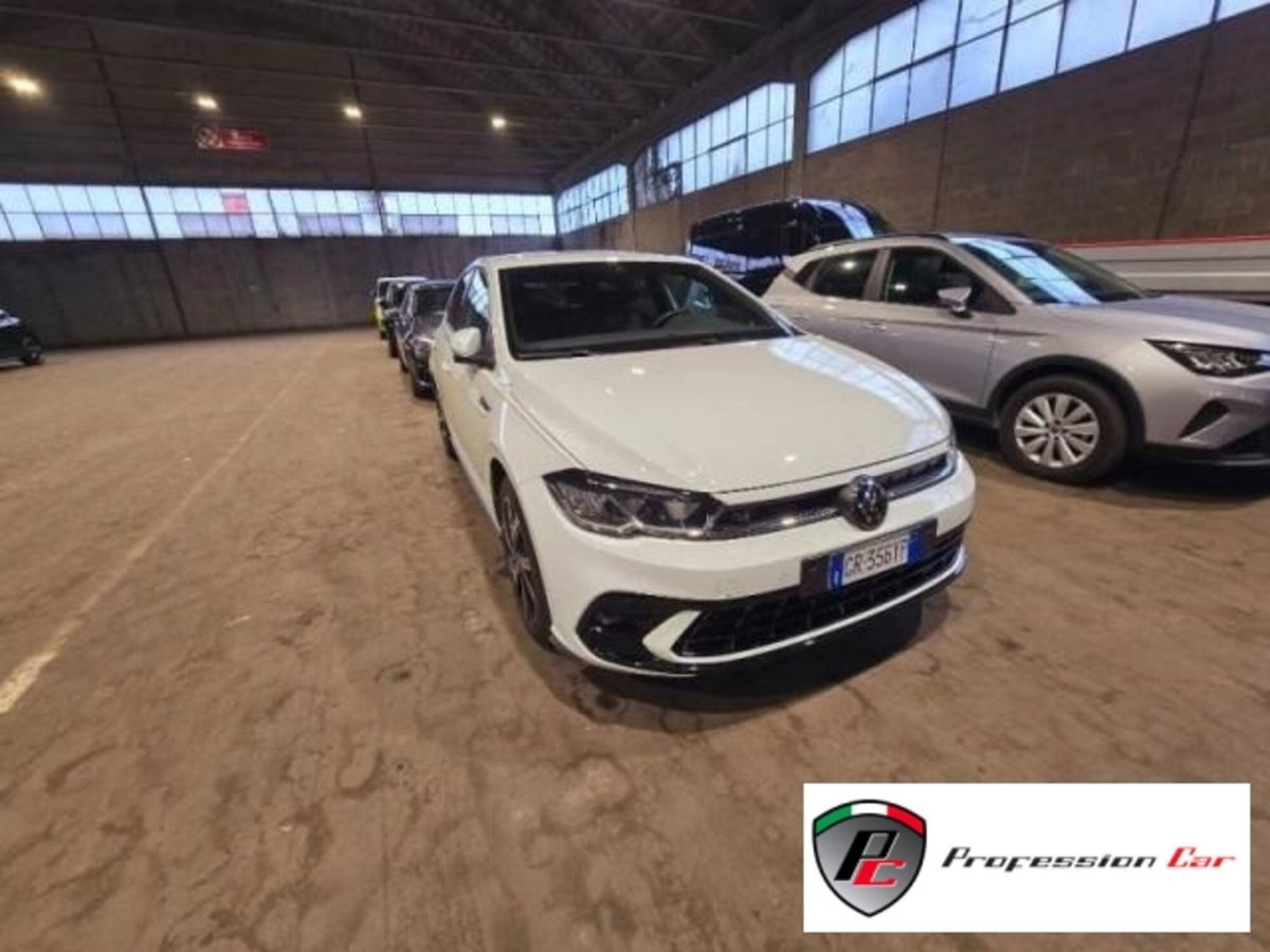 Volkswagen Polo 1.0 tsi R-Line 95cv (2)