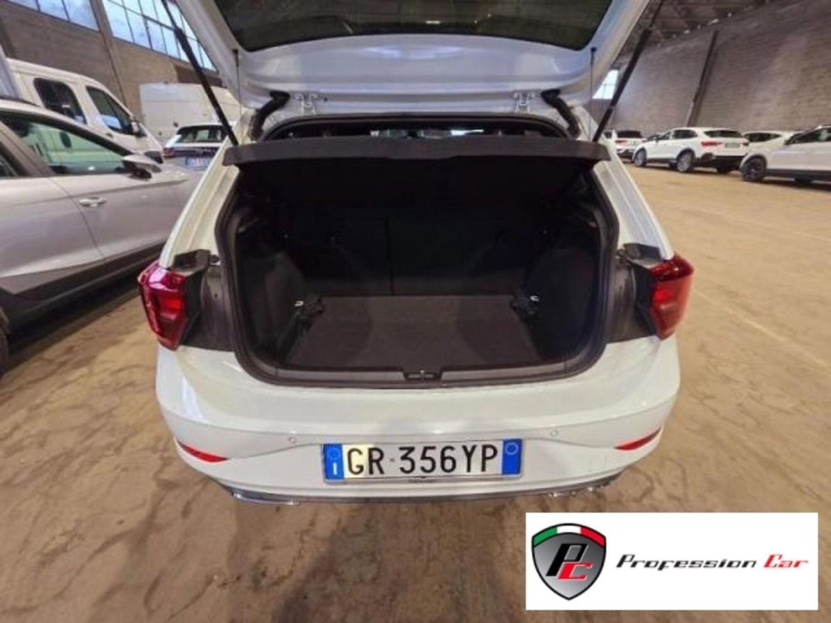 Volkswagen Polo 1.0 tsi R-Line 95cv (11)