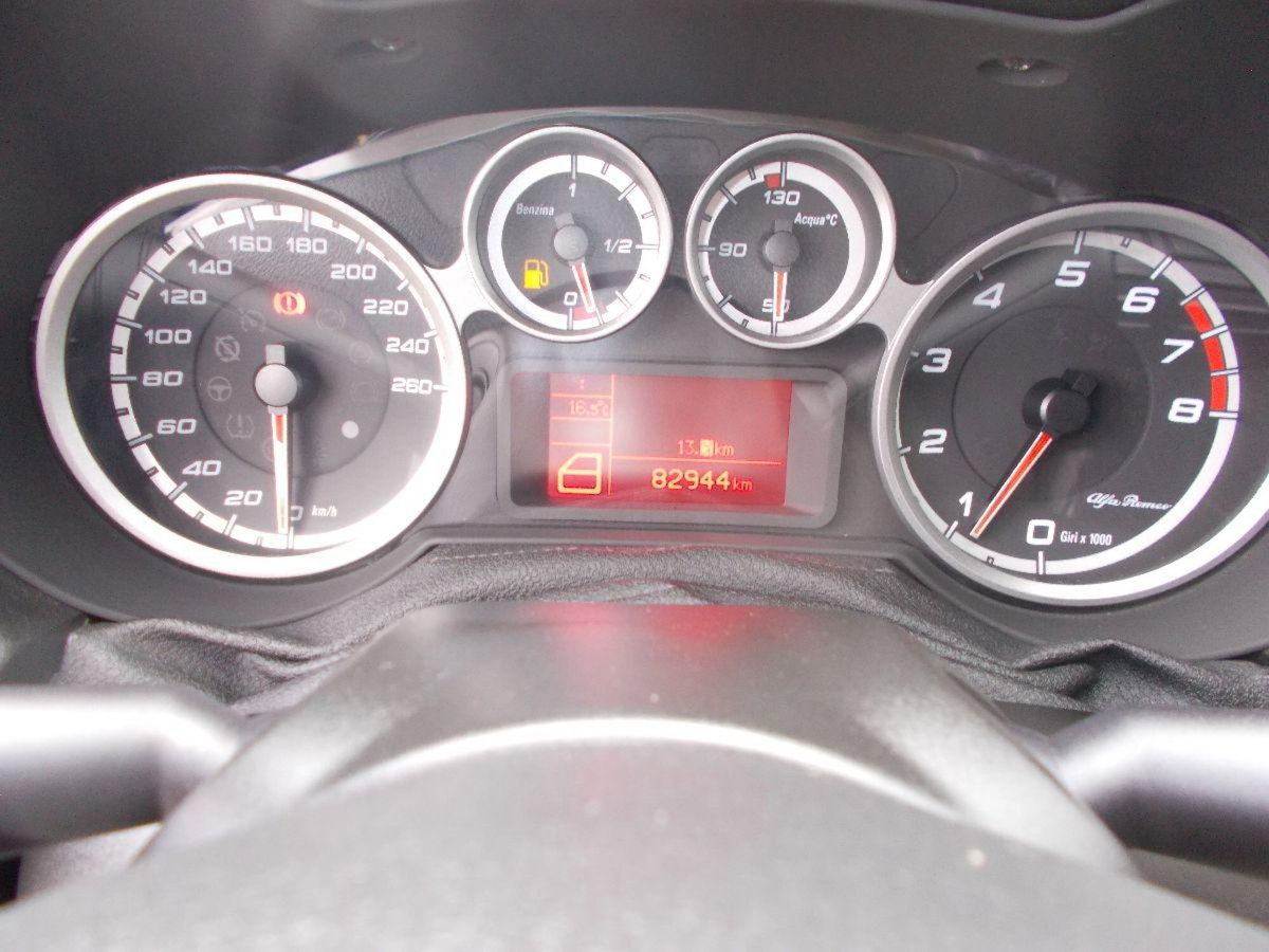 Alfa Romeo MiTo 1.4 70 CV 8V Super (12)