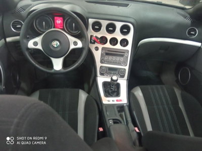 Alfa Romeo Spider 2.4 JTDm Exclusive (10)