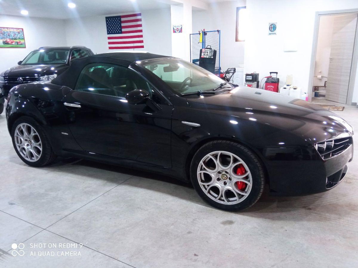 Alfa Romeo Spider 2.4 JTDm Exclusive (13)