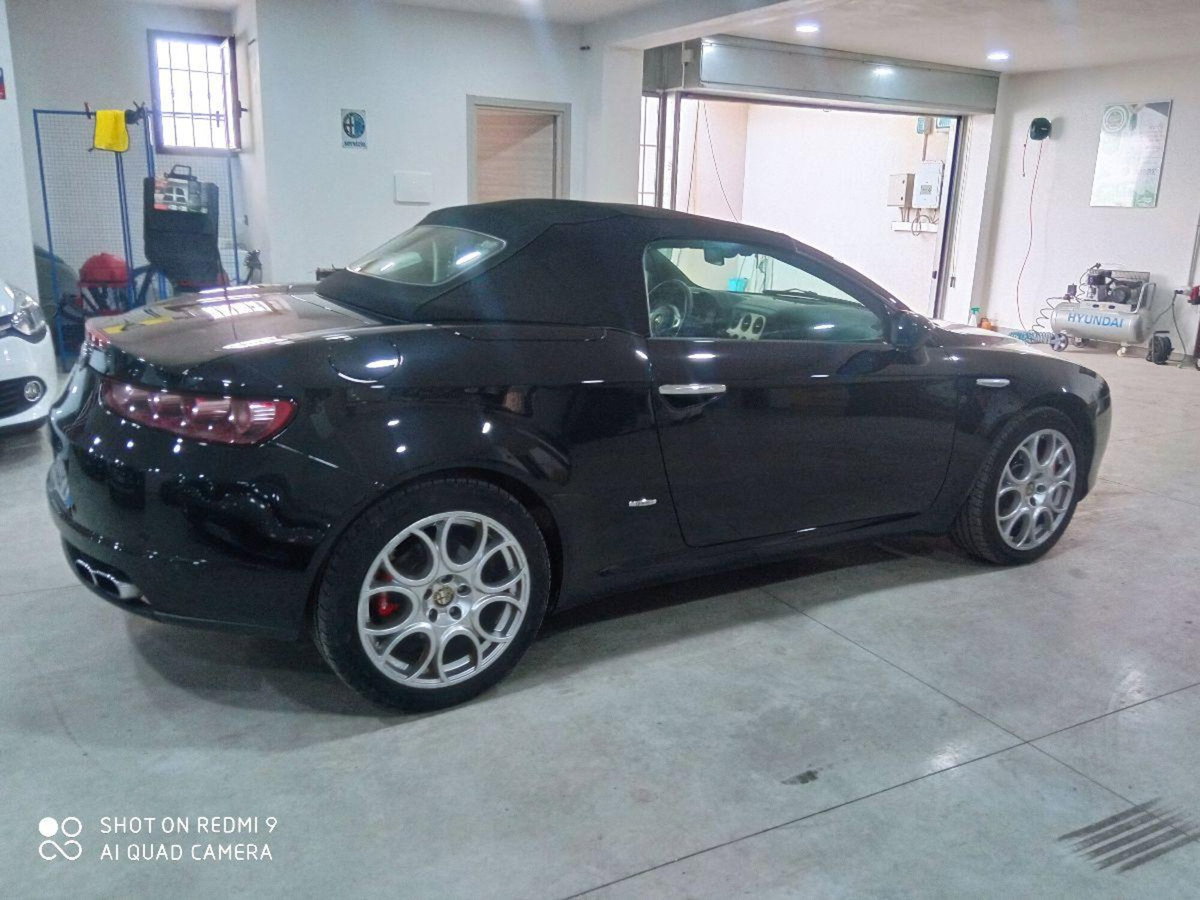 Alfa Romeo Spider 2.4 JTDm Exclusive (14)