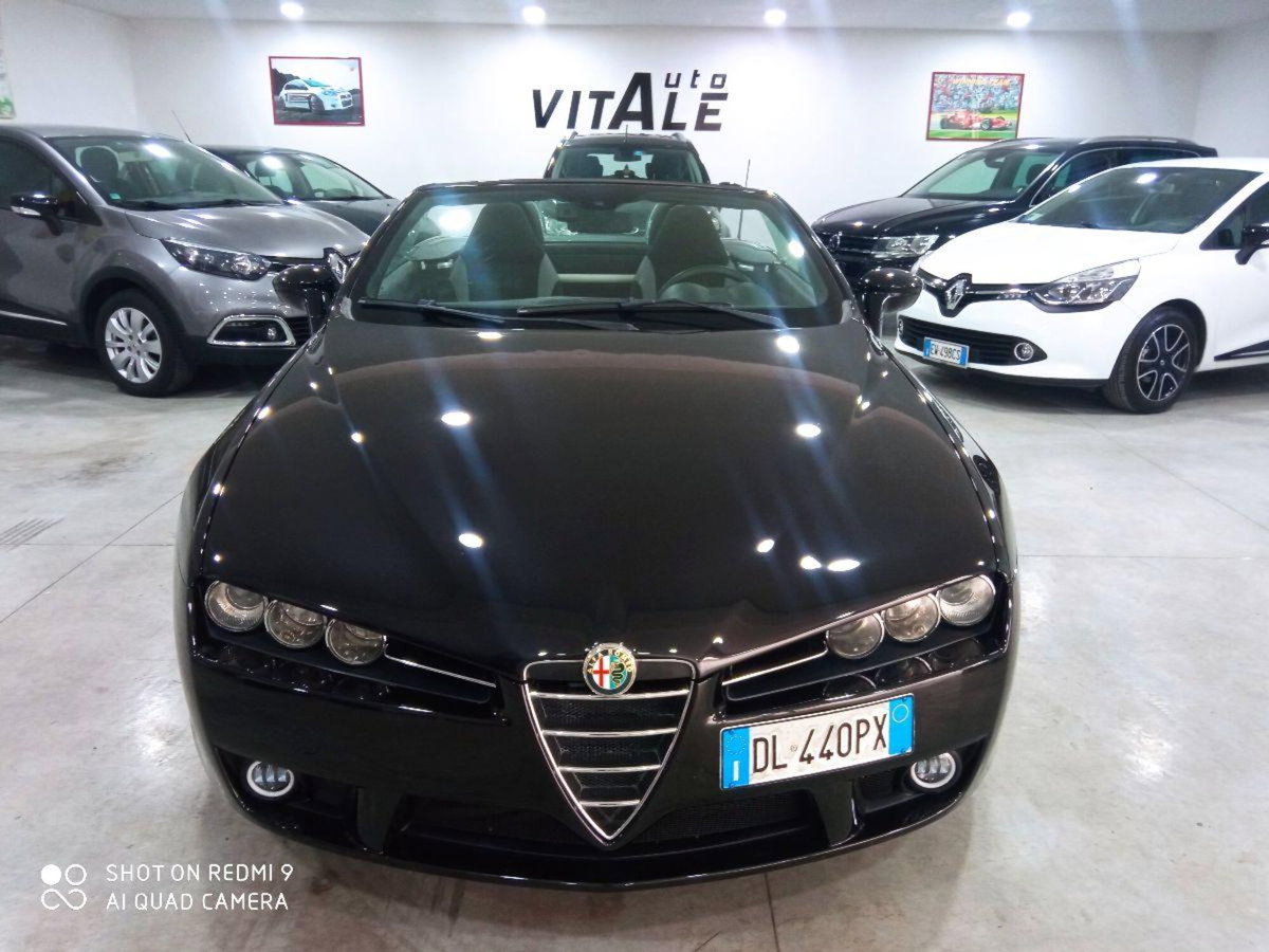 Alfa Romeo Spider 2.4 JTDm Exclusive (2)