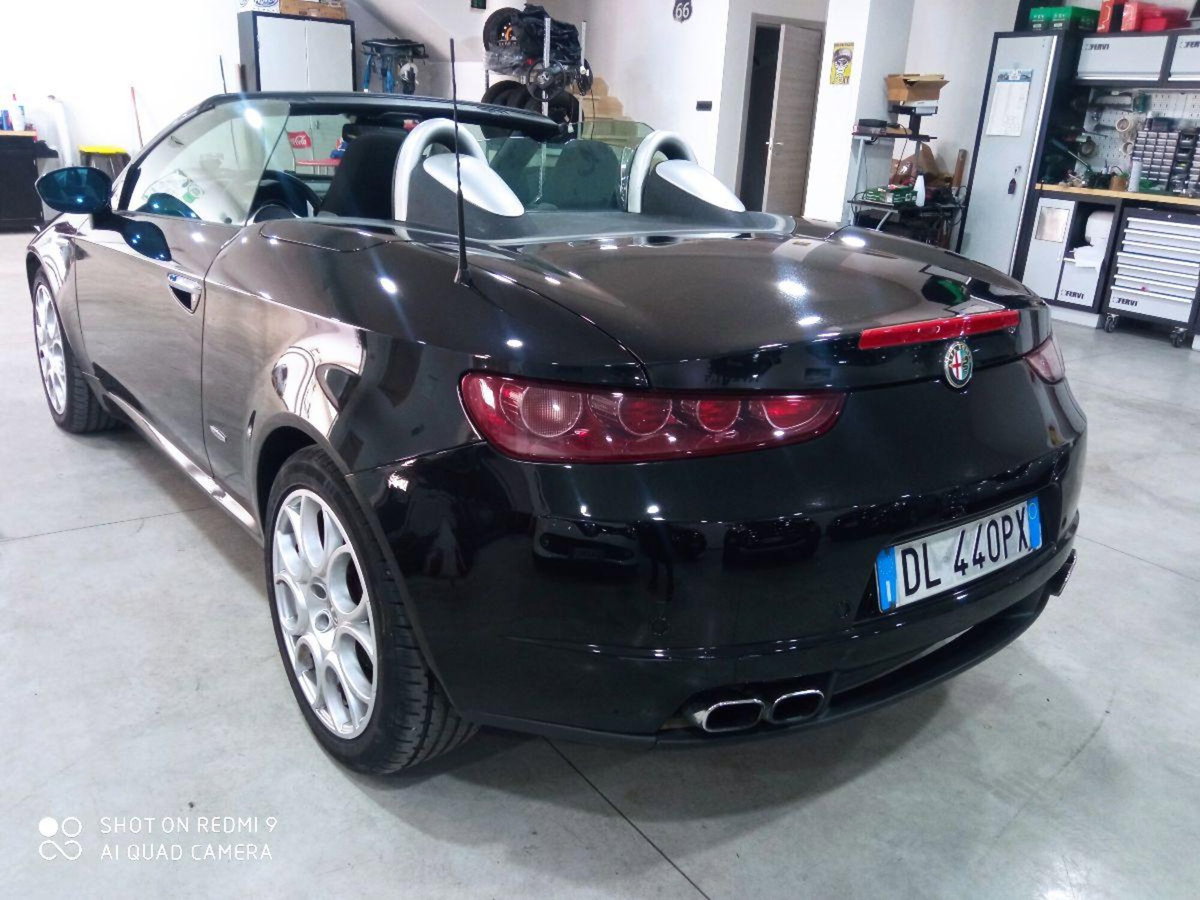 Alfa Romeo Spider 2.4 JTDm Exclusive (7)