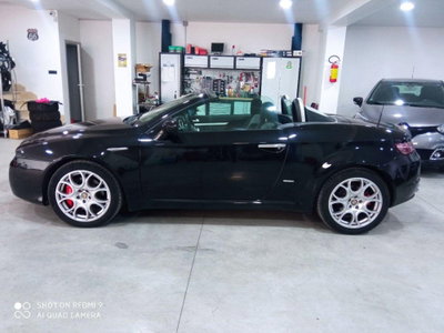 Alfa Romeo Spider 2.4 JTDm Exclusive (8)