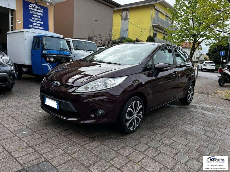 Ford Fiesta 1.4 TDCi 68CV 5 porte Titanium