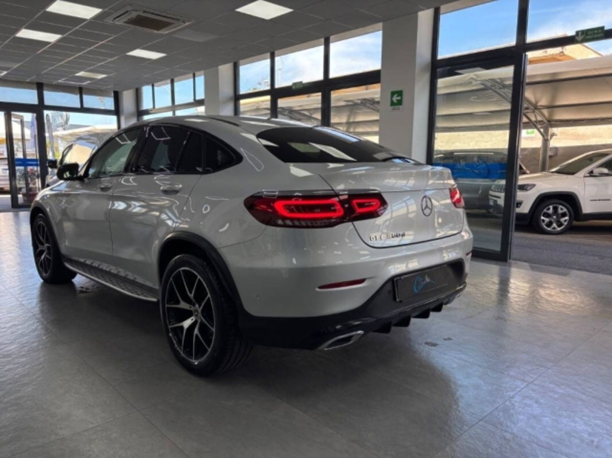 Mercedes-Benz GLC SUV 300 d 4Matic Premium Plus (4)