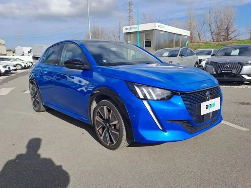 Peugeot 208 motore elettrico 136 CV 5 porte GT