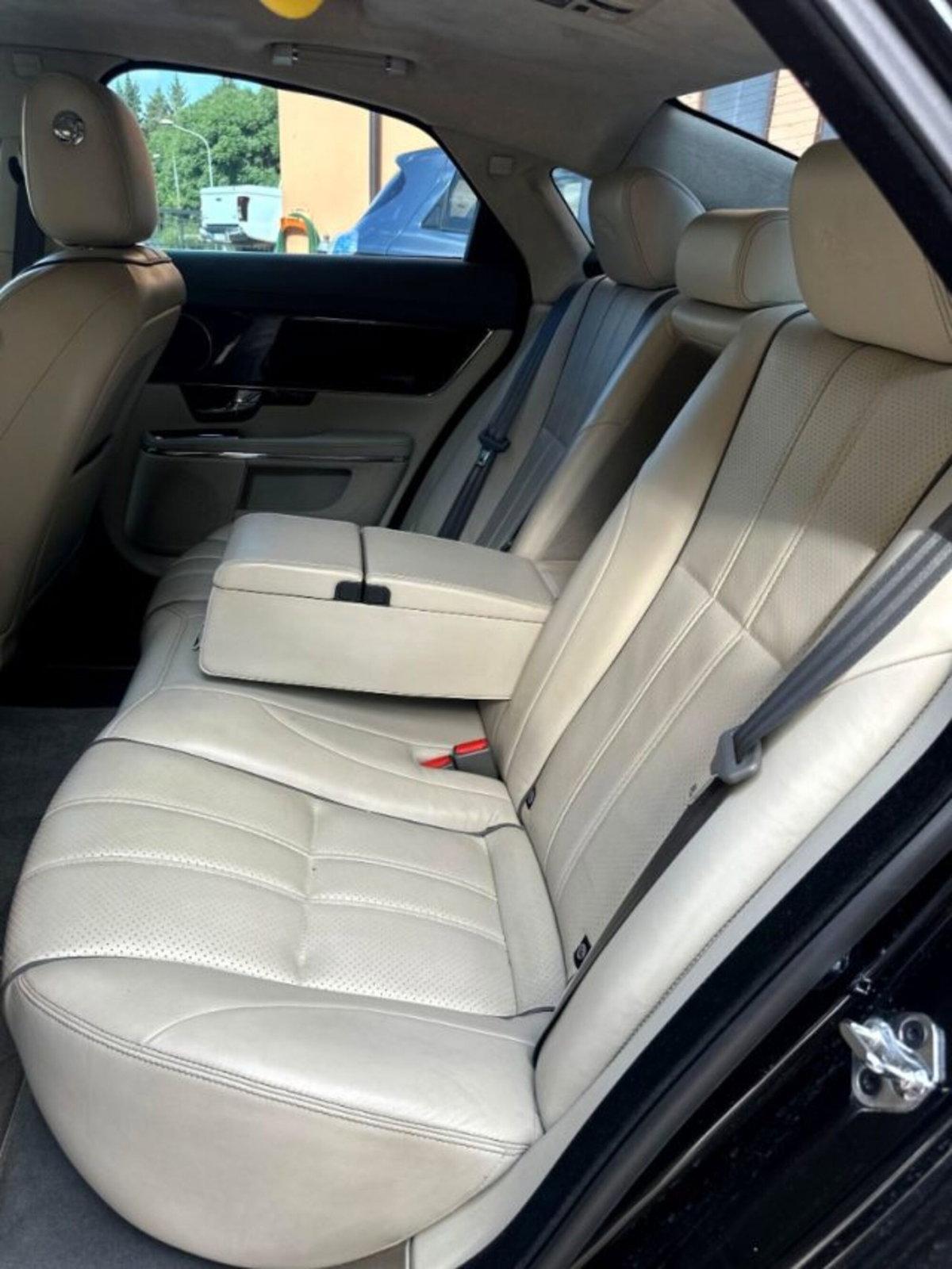 Jaguar XJ 3.0D V6 Premium Luxury (13)