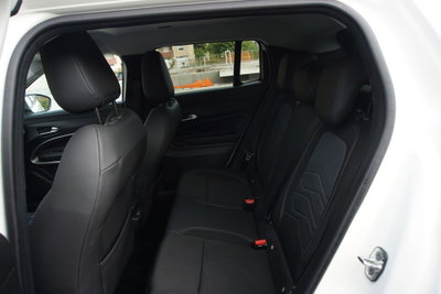 Jeep Avenger 1.2 turbo Summit fwd 100cv (10)