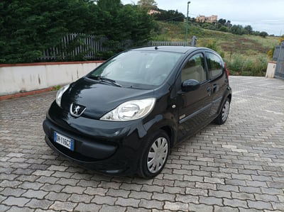 Peugeot 107 68CV 5p. Sweet Years  usata