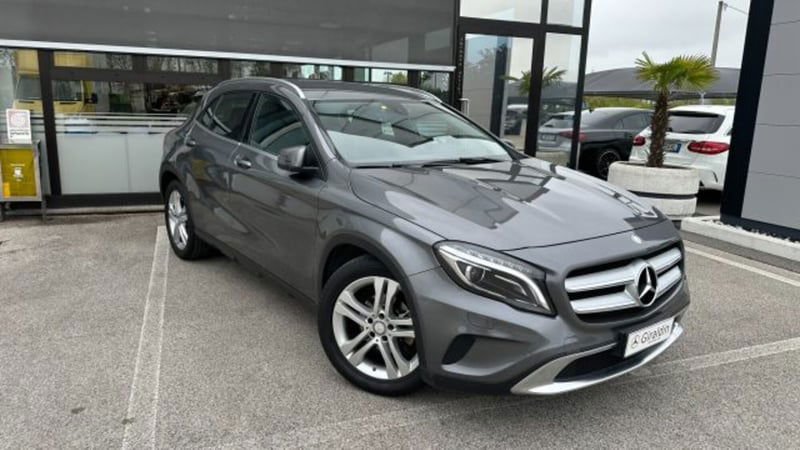 Mercedes-Benz GLA SUV 200 d Automatic Sport