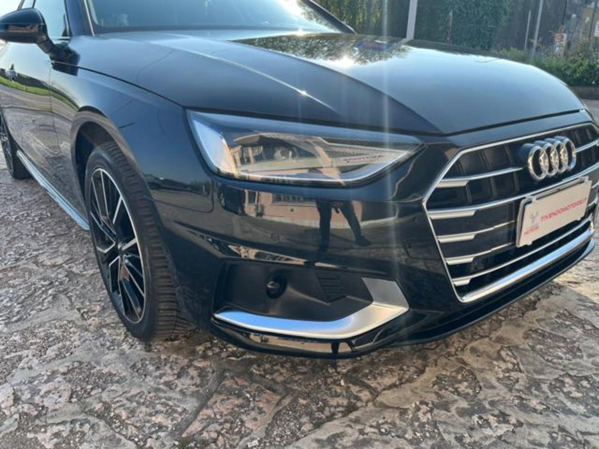 Audi A4 Avant 30 TDI/136 CV S tronic Business Advanced (15)