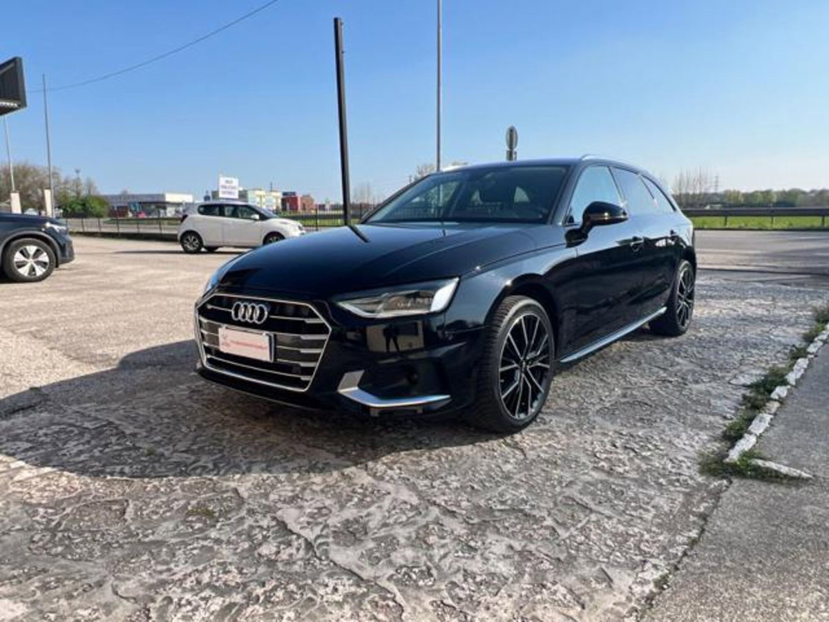 Audi A4 Avant 30 TDI/136 CV S tronic Business Advanced (7)