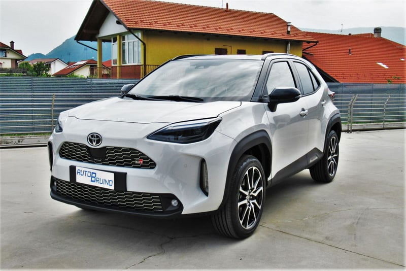 Toyota Yaris Cross 1.5 Hybrid 5p. E-CVT GR SPORT