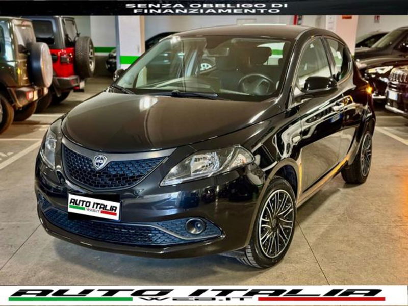 Lancia Ypsilon 1.0 FireFly 5 porte S&S Hybrid Gold Plus