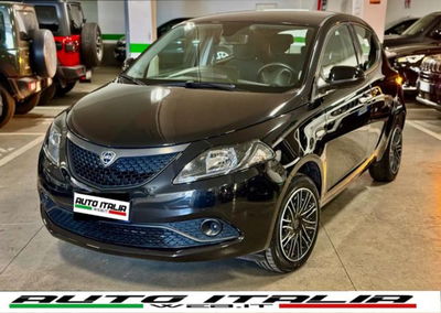 Lancia Ypsilon 1.0 FireFly 5 porte S&S Hybrid Gold Plus usata