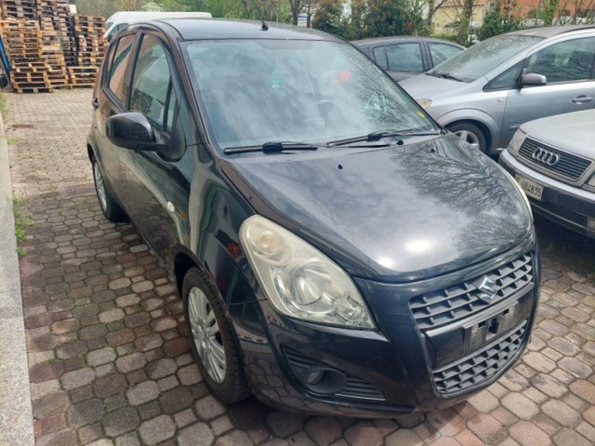 Suzuki Splash 1.0 VVT GL (2)