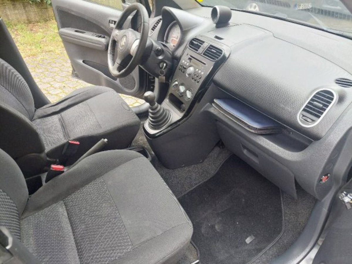 Suzuki Splash 1.0 VVT GL (6)