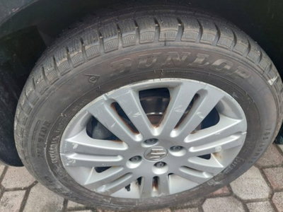 Suzuki Splash 1.0 VVT GL (8)