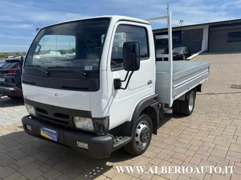 Nissan Cabstar 120.35 3.0 Tdi PM-RG Cabinato L