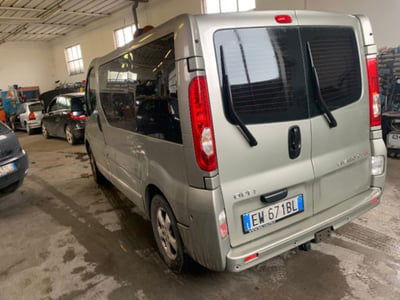Opel Vivaro Furgone 27 2.0 CDTI 120CV PC-TN Combi 9 posti usato