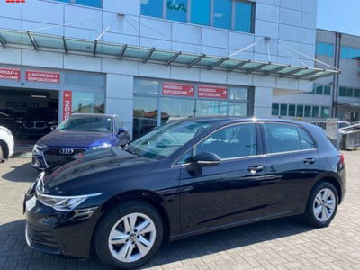 Volkswagen Golf 2.0 TDI 150 CV DSG SCR Life usata