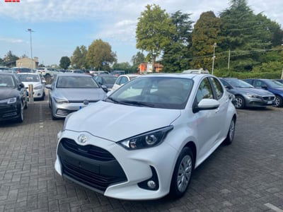 Toyota Yaris 1.5 5 porte Active usata