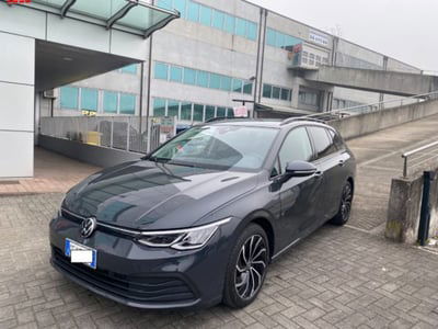 Volkswagen Golf Variant 2.0 TDI SCR DSG Life usata