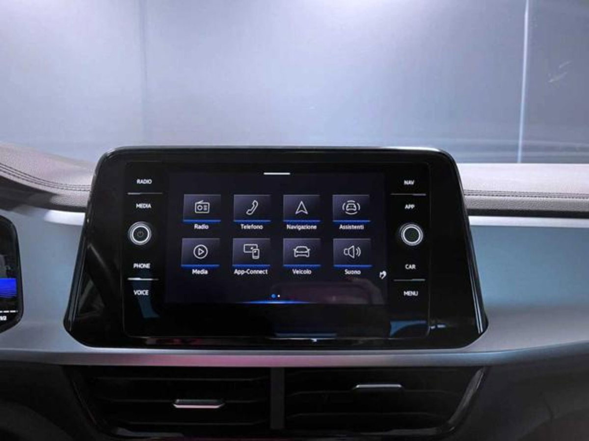 Volkswagen T-Roc 1.0 TSI Life (19)