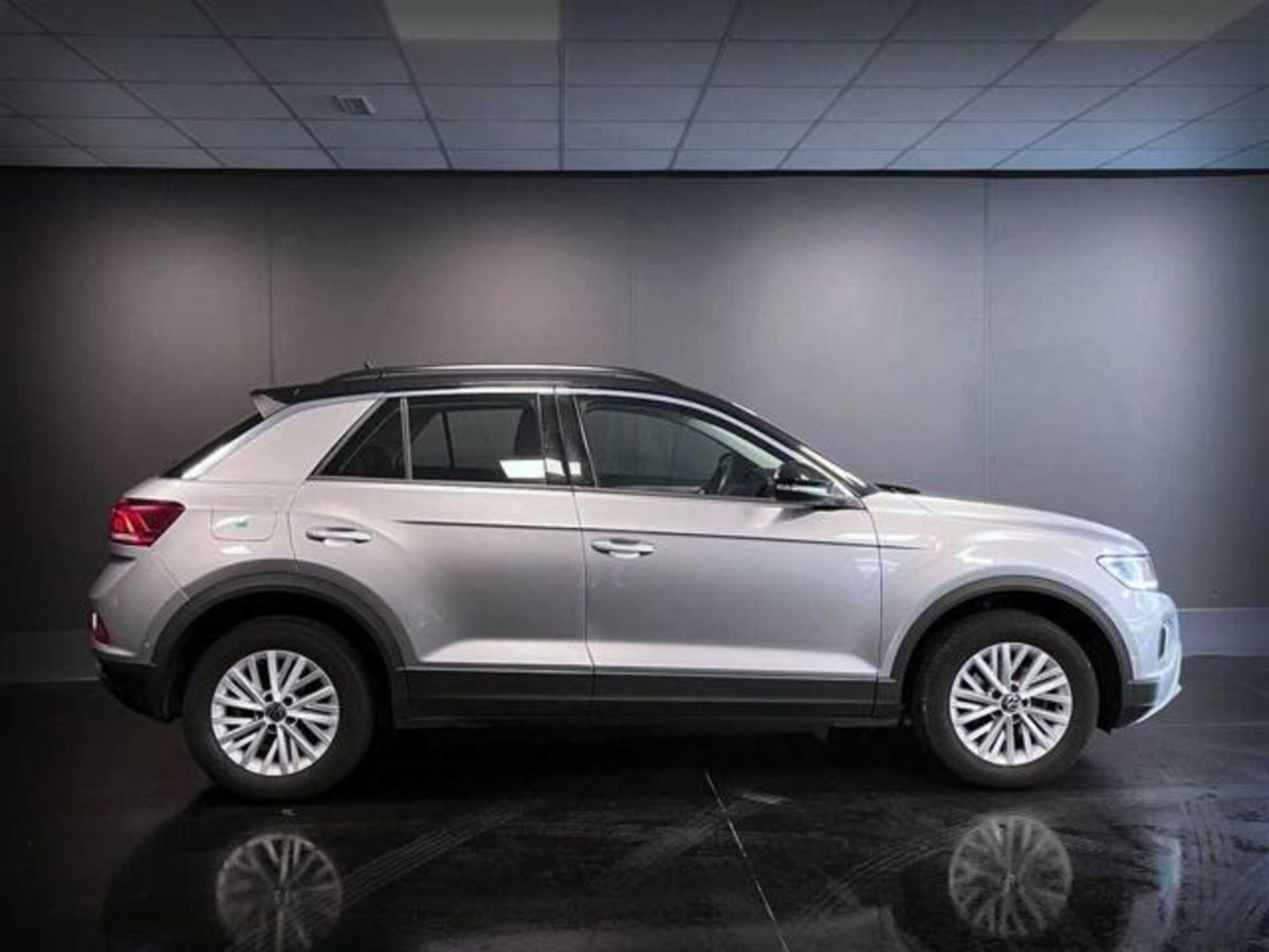 Volkswagen T-Roc 1.0 TSI Life (5)