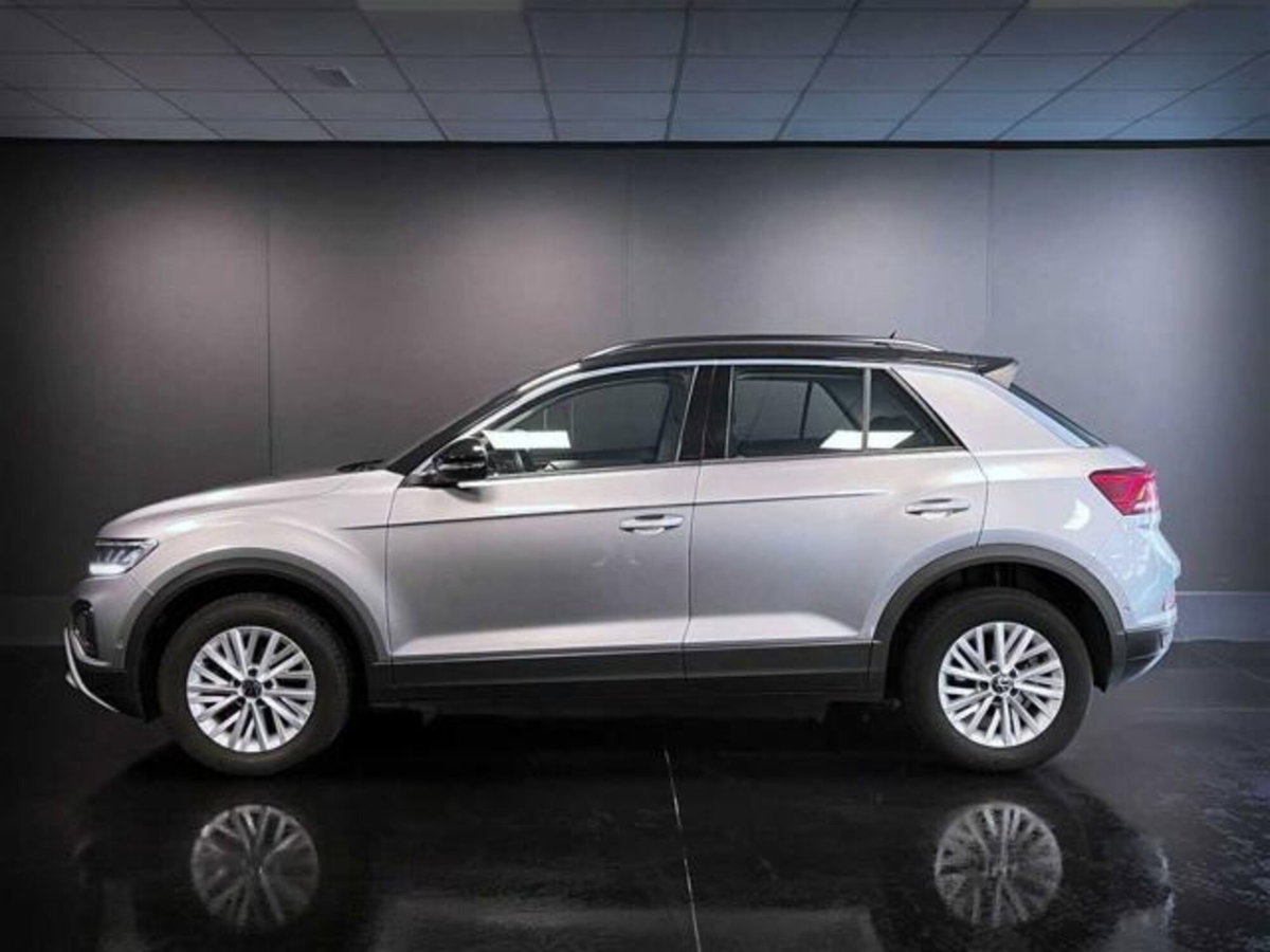 Volkswagen T-Roc 1.0 TSI Life (9)