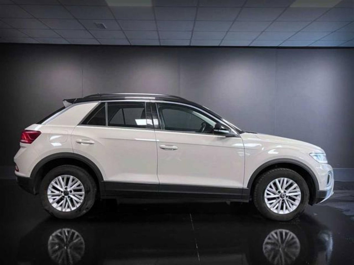 Volkswagen T-Roc 1.0 TSI Life (5)