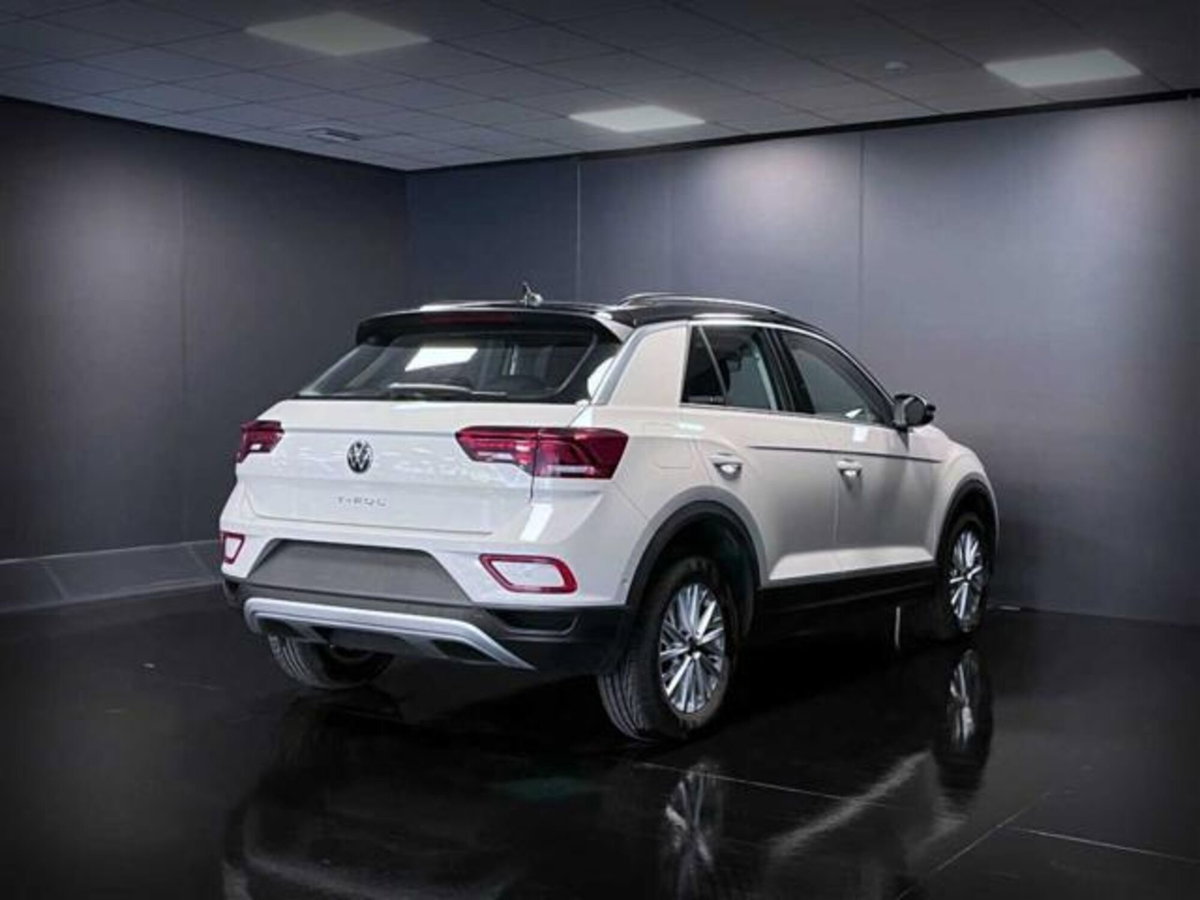 Volkswagen T-Roc 1.0 TSI Life (8)