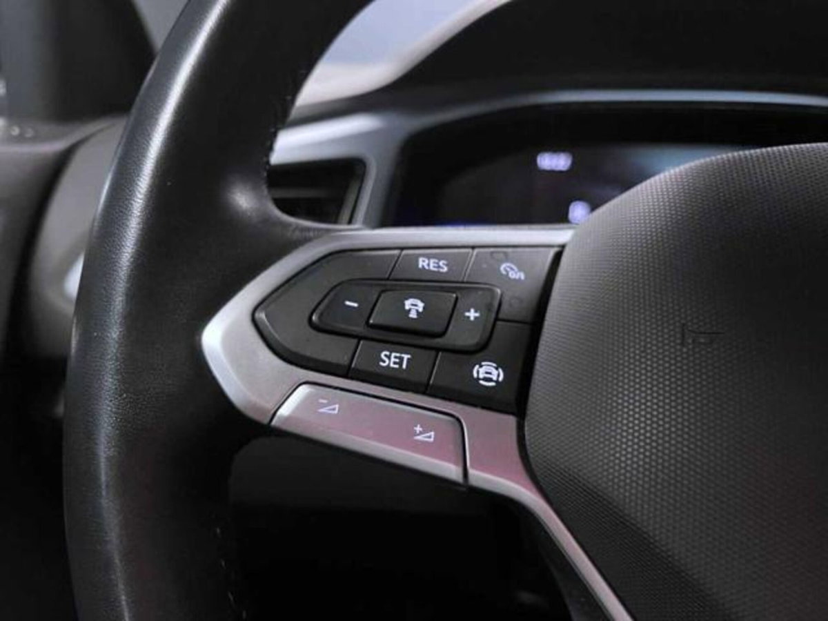 Volkswagen T-Roc 1.0 TSI Life (14)