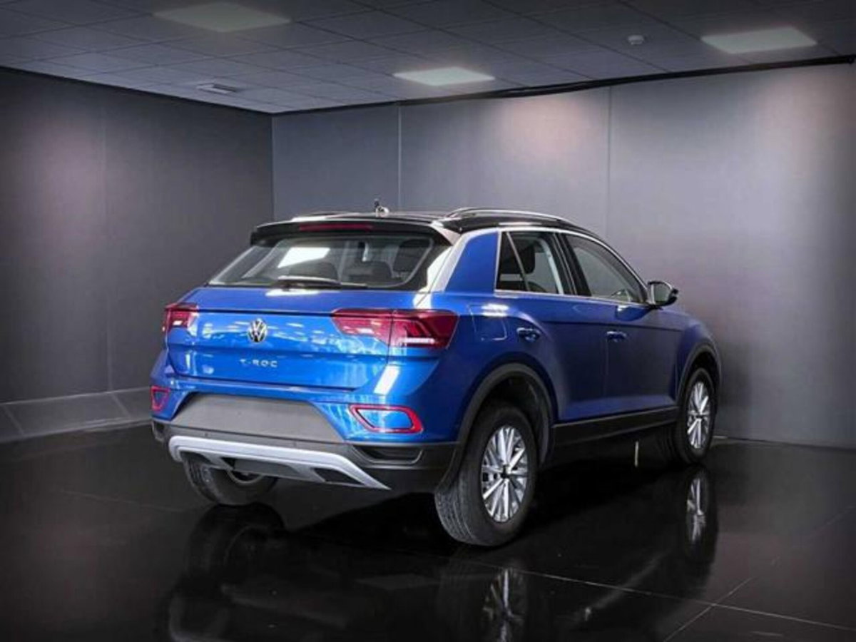 Volkswagen T-Roc 1.0 TSI Life (9)