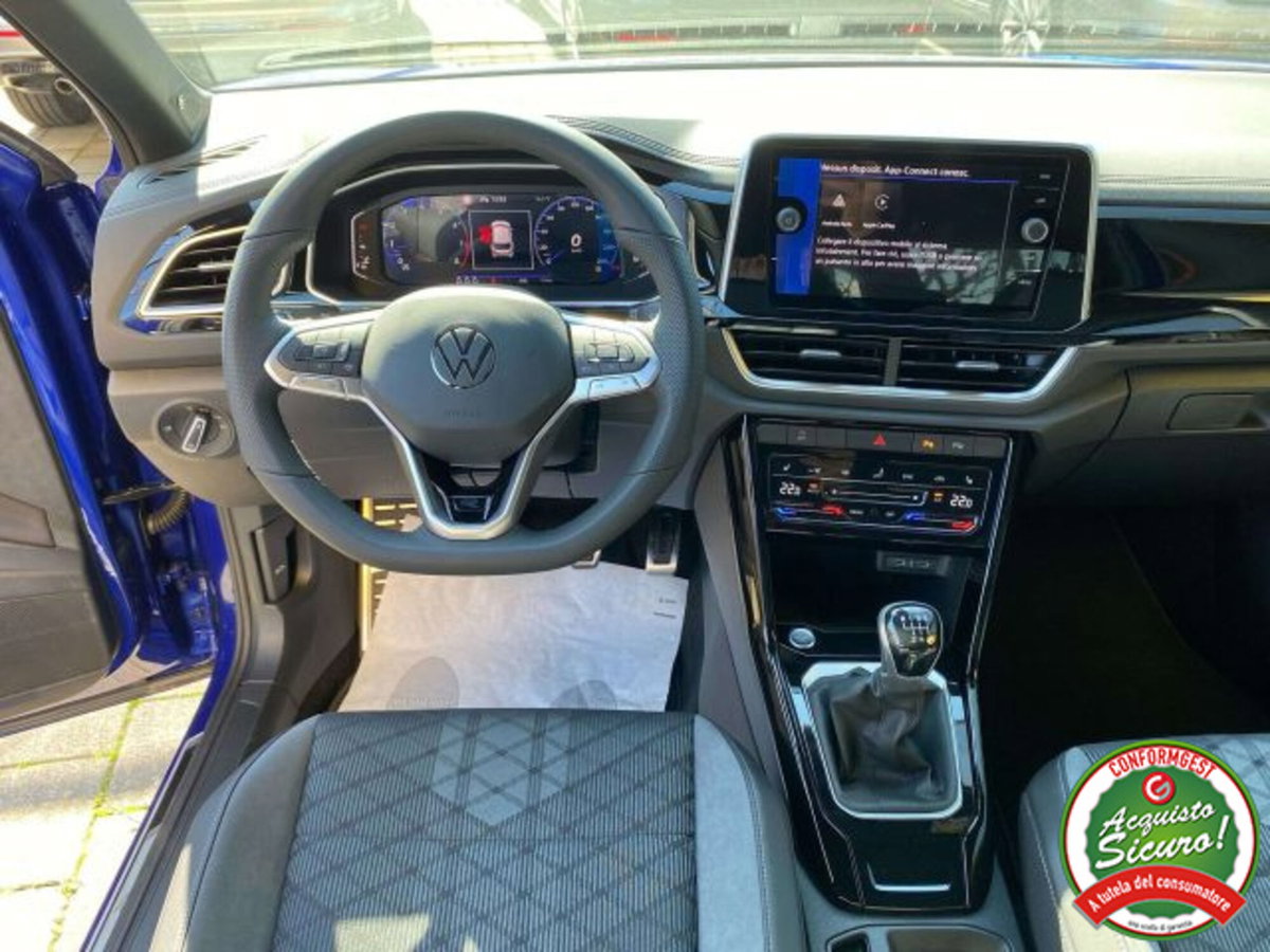 Volkswagen T-Roc 1.5 tsi R-Line (12)