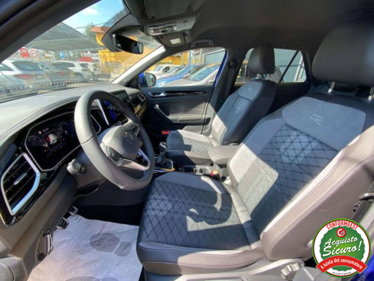 Volkswagen T-Roc 1.5 tsi R-Line (9)