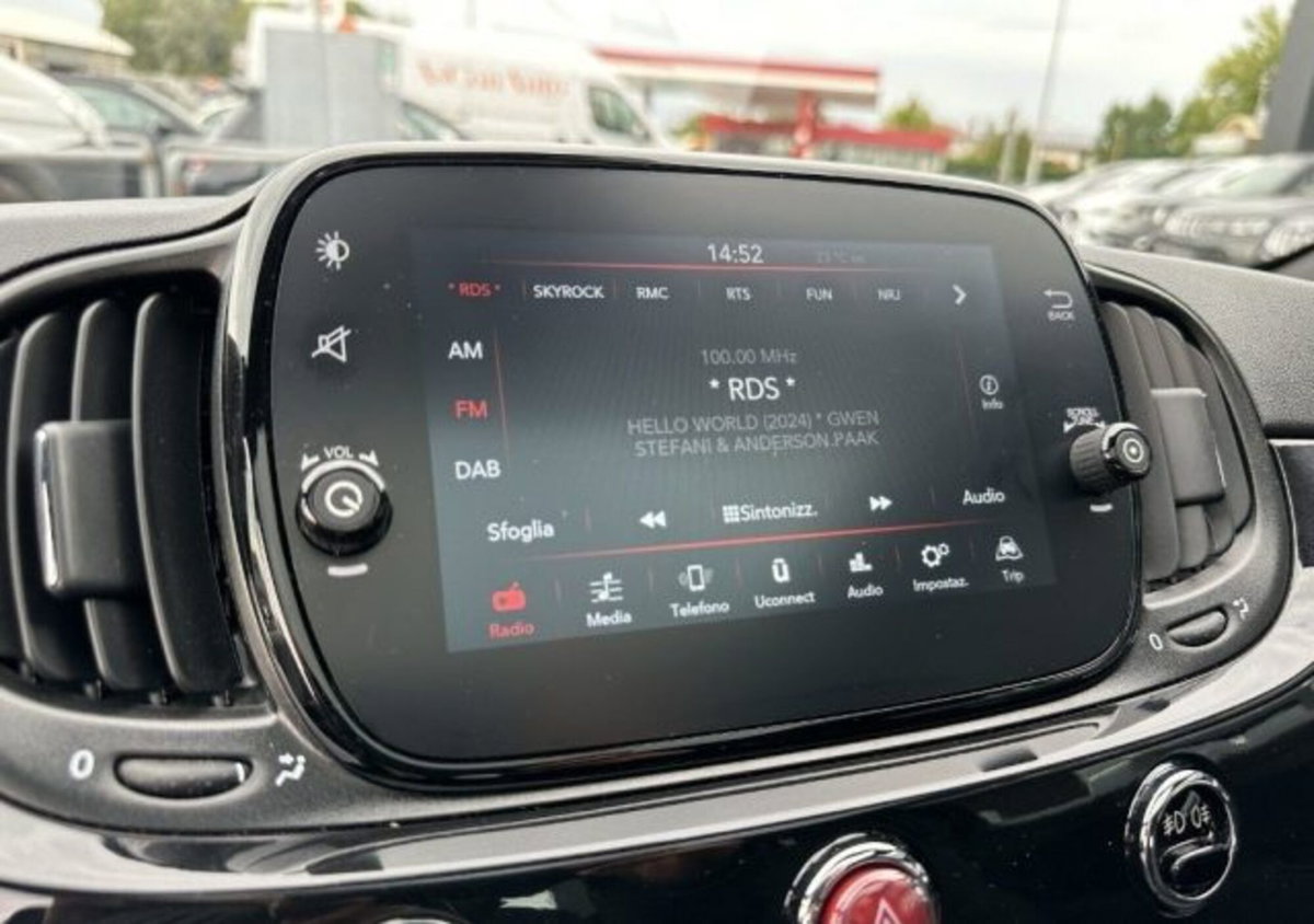 Fiat 500 1.0 Hybrid Dolcevita (11)